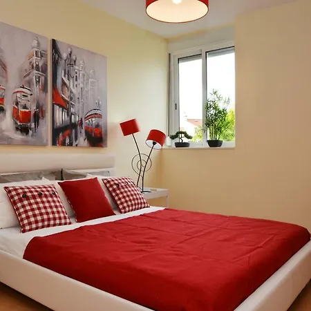 Encarnacao House *
